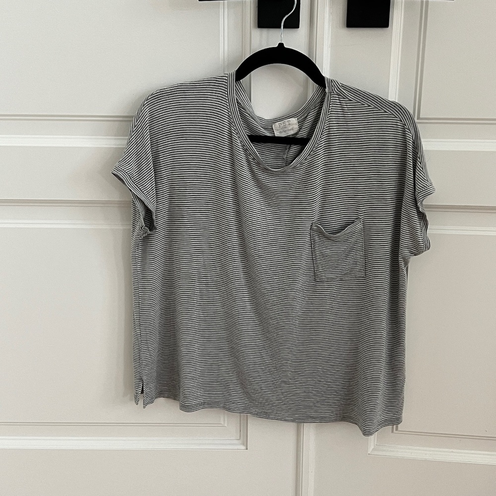 UO Project Social T Short Sleep Crew Neck Pocket Tee Gray Grey White Stripe Med